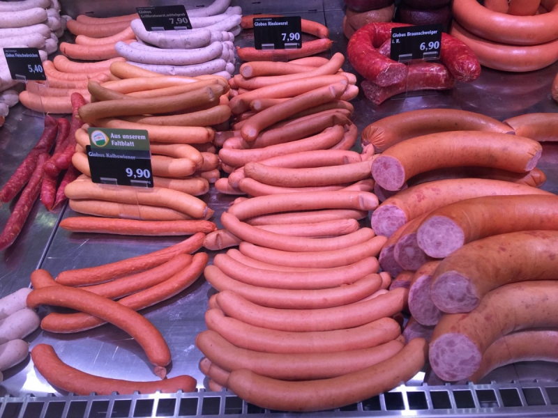 charcuterie-CALLAS-min_sausages_meat_butchery-1069321